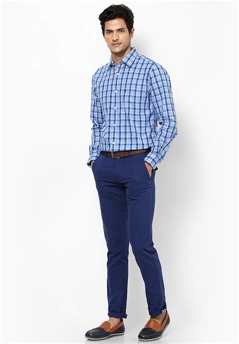 blue checks shirt matching pant.